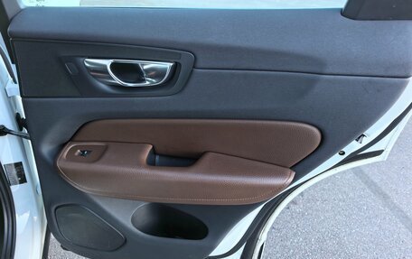 Volvo XC60 II, 2019 год, 2 970 000 рублей, 19 фотография