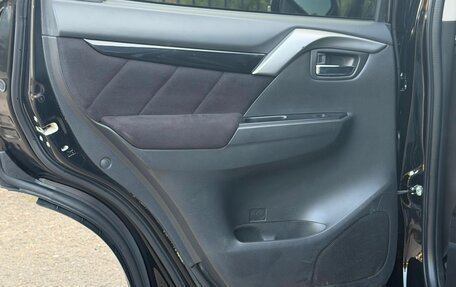 Mitsubishi Pajero Sport III рестайлинг, 2019 год, 2 749 000 рублей, 18 фотография