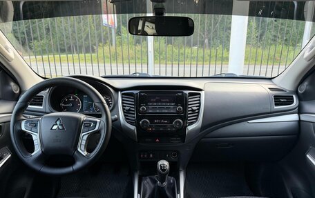 Mitsubishi Pajero Sport III рестайлинг, 2019 год, 2 749 000 рублей, 10 фотография