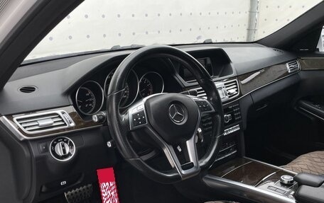 Mercedes-Benz E-Класс, 2013 год, 1 750 000 рублей, 15 фотография