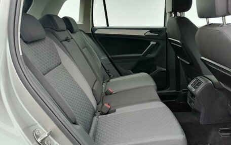 Volkswagen Tiguan II, 2017 год, 1 990 000 рублей, 3 фотография