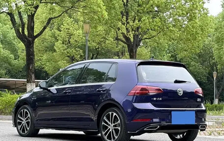 Volkswagen Golf VII, 2020 год, 1 240 100 рублей, 6 фотография
