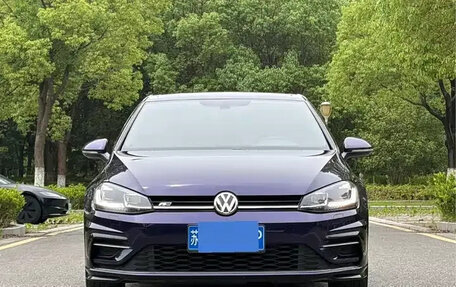 Volkswagen Golf VII, 2020 год, 1 240 100 рублей, 2 фотография