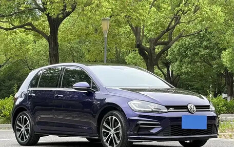 Volkswagen Golf VII, 2020 год, 1 240 100 рублей, 3 фотография