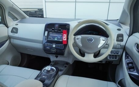 Nissan Leaf I, 2011 год, 610 000 рублей, 8 фотография