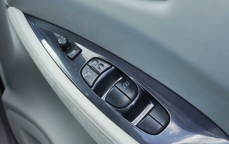 Nissan Leaf I, 2011 год, 610 000 рублей, 21 фотография