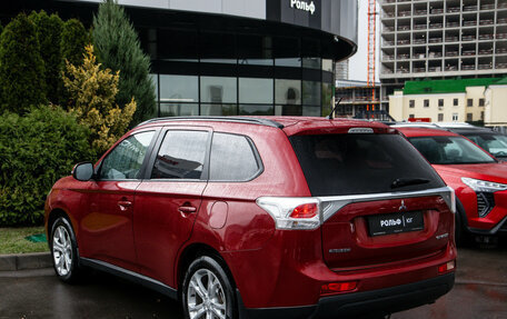 Mitsubishi Outlander III рестайлинг 3, 2013 год, 1 438 000 рублей, 3 фотография