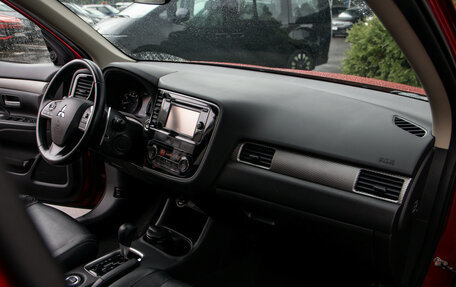 Mitsubishi Outlander III рестайлинг 3, 2013 год, 1 438 000 рублей, 6 фотография