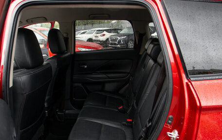 Mitsubishi Outlander III рестайлинг 3, 2013 год, 1 438 000 рублей, 7 фотография