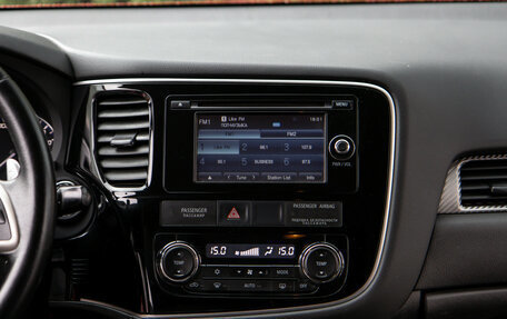 Mitsubishi Outlander III рестайлинг 3, 2013 год, 1 438 000 рублей, 11 фотография