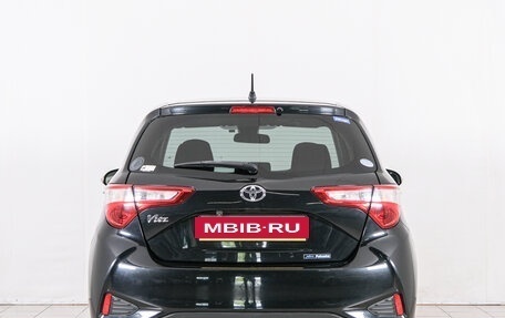 Toyota Vitz, 2019 год, 899 000 рублей, 6 фотография
