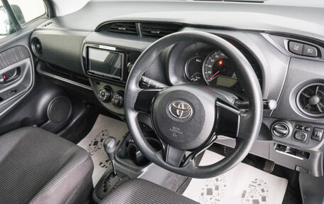 Toyota Vitz, 2019 год, 899 000 рублей, 9 фотография
