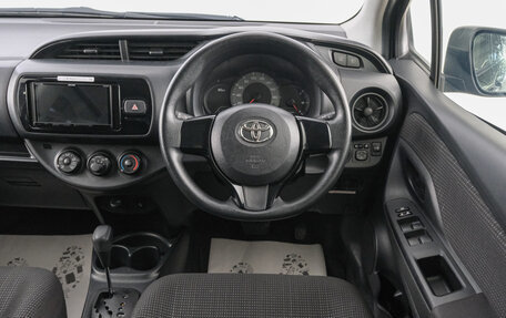 Toyota Vitz, 2019 год, 899 000 рублей, 15 фотография