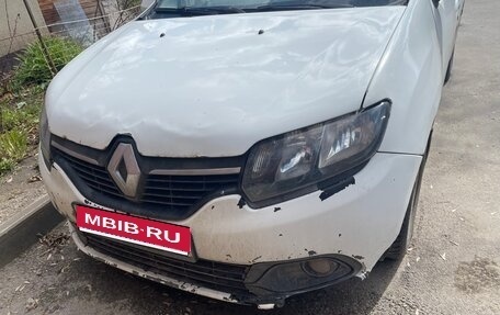 Renault Logan II, 2015 год, 180 000 рублей, 1 фотография