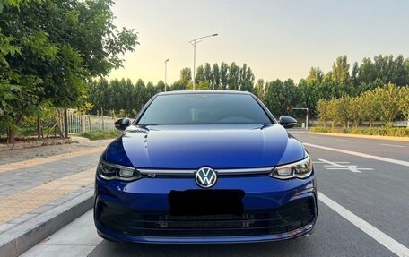 Volkswagen Golf VIII, 2022 год, 2 020 000 рублей, 2 фотография