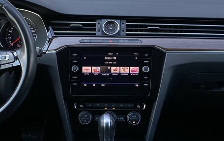Volkswagen Passat B8 рестайлинг, 2019 год, 2 179 000 рублей, 12 фотография