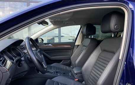 Volkswagen Passat B8 рестайлинг, 2019 год, 2 179 000 рублей, 22 фотография