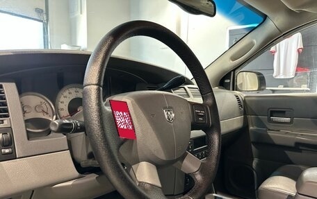 Dodge Durango II, 2005 год, 799 000 рублей, 15 фотография