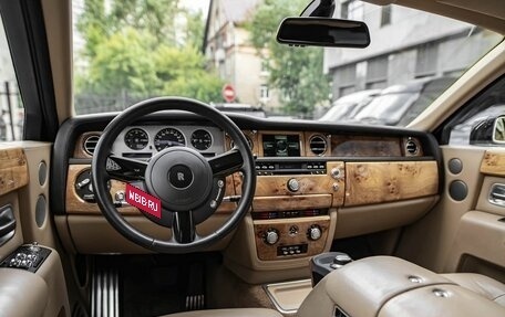 Rolls-Royce Phantom VII рестайлинг, 2004 год, 13 775 000 рублей, 8 фотография