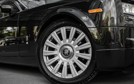 Rolls-Royce Phantom VII рестайлинг, 2004 год, 13 775 000 рублей, 25 фотография