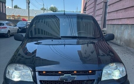 Chevrolet Niva I рестайлинг, 2011 год, 385 000 рублей, 2 фотография