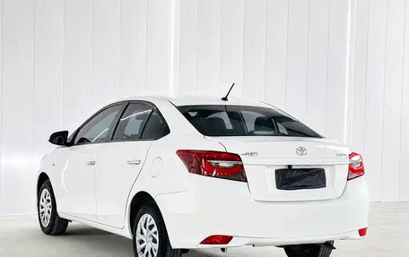Toyota Vios III, 2023 год, 1 215 000 рублей, 6 фотография
