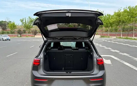 Volkswagen Golf VIII, 2023 год, 1 990 300 рублей, 6 фотография