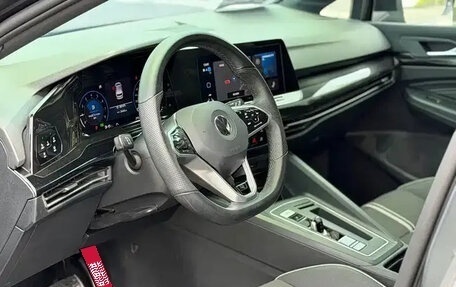Volkswagen Golf VIII, 2023 год, 1 990 300 рублей, 8 фотография