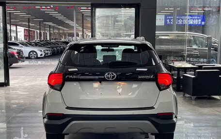 Toyota Yaris XP150 рестайлинг, 2021 год, 942 000 рублей, 5 фотография