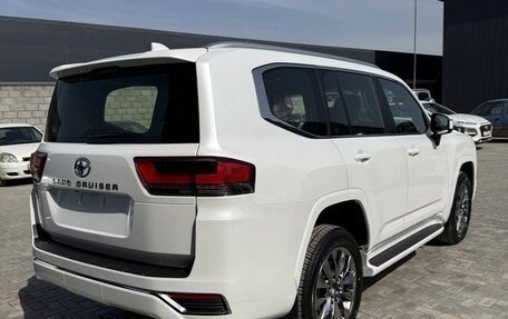 Toyota Land Cruiser, 2022 год, 11 900 000 рублей, 4 фотография