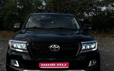 Toyota Land Cruiser 200, 2015 год, 5 500 000 рублей, 2 фотография