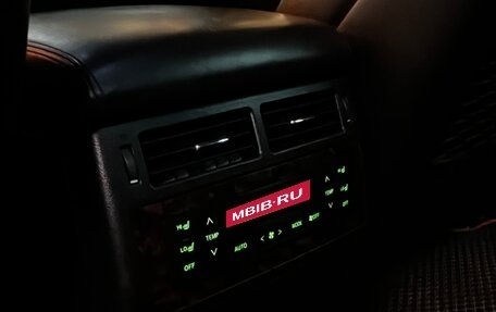 Toyota Land Cruiser 200, 2015 год, 5 500 000 рублей, 21 фотография