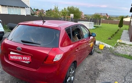 KIA cee'd I рестайлинг, 2011 год, 670 000 рублей, 2 фотография