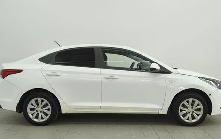 Hyundai Solaris II рестайлинг, 2018 год, 869 000 рублей, 6 фотография