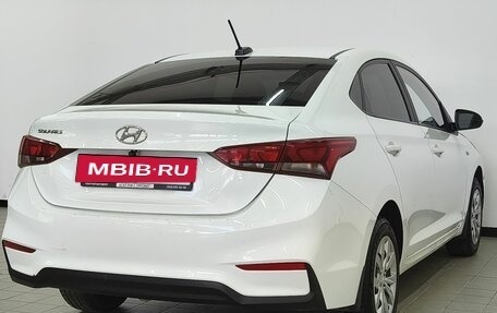 Hyundai Solaris II рестайлинг, 2018 год, 869 000 рублей, 5 фотография