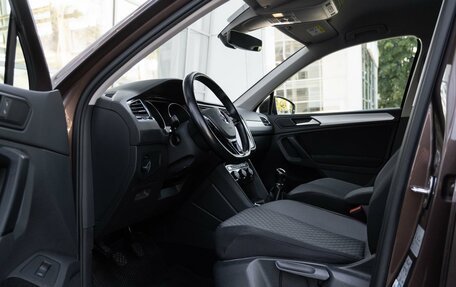 Volkswagen Tiguan II, 2019 год, 1 699 000 рублей, 7 фотография