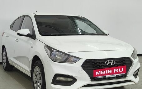 Hyundai Solaris II рестайлинг, 2018 год, 869 000 рублей, 7 фотография