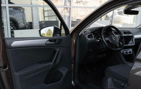 Volkswagen Tiguan II, 2019 год, 1 699 000 рублей, 11 фотография