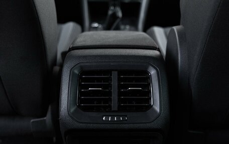 Volkswagen Tiguan II, 2019 год, 1 699 000 рублей, 12 фотография