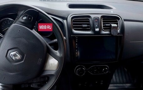 Renault Sandero II рестайлинг, 2015 год, 960 000 рублей, 13 фотография