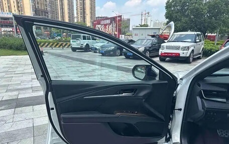 Toyota Camry, 2025 год, 5 800 000 рублей, 18 фотография