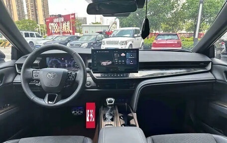Toyota Camry, 2025 год, 5 800 000 рублей, 16 фотография