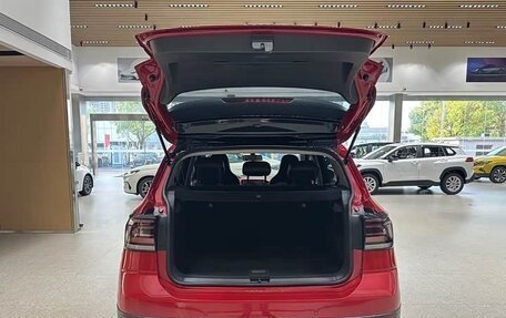 Volkswagen T-Cross I, 2023 год, 1 900 000 рублей, 7 фотография