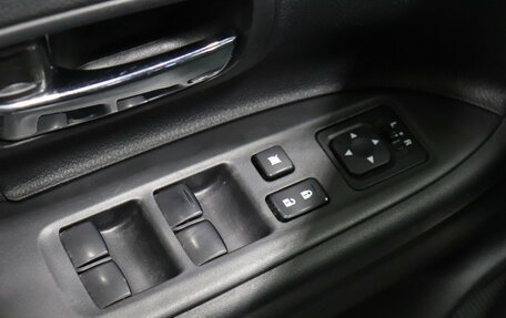 Mitsubishi Outlander III рестайлинг 3, 2014 год, 1 339 000 рублей, 11 фотография