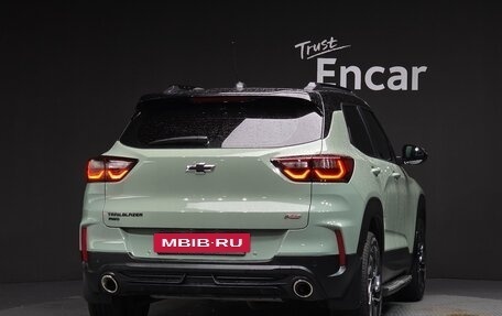 Chevrolet TrailBlazer, 2023 год, 2 330 000 рублей, 3 фотография