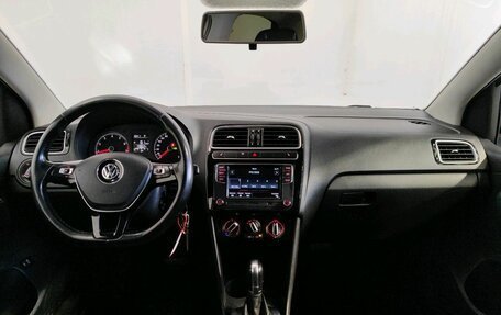 Volkswagen Polo VI (EU Market), 2017 год, 1 049 000 рублей, 8 фотография