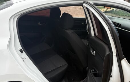 KIA Rio IV, 2017 год, 850 000 рублей, 4 фотография