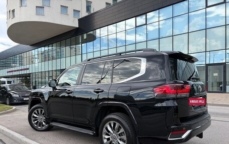 Toyota Land Cruiser, 2023 год, 10 700 000 рублей, 3 фотография