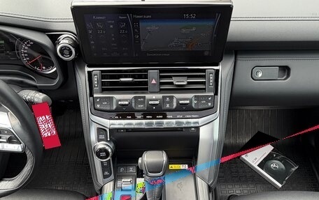 Toyota Land Cruiser, 2023 год, 10 700 000 рублей, 24 фотография