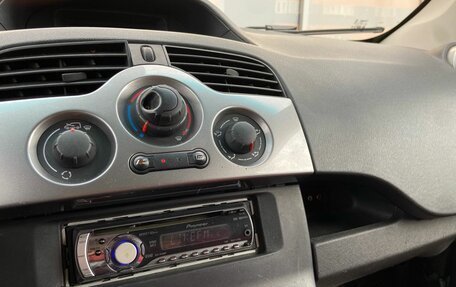 Renault Kangoo II рестайлинг, 2012 год, 599 000 рублей, 7 фотография